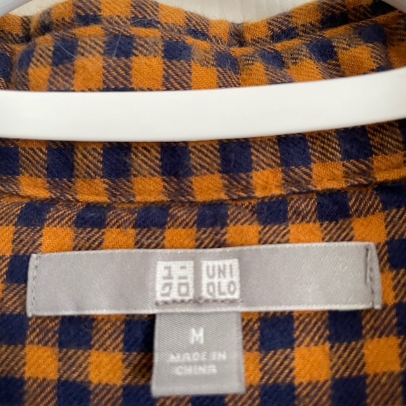 Uniqlo- women long sleeve Medium size - good condition - Picture 3 of 4